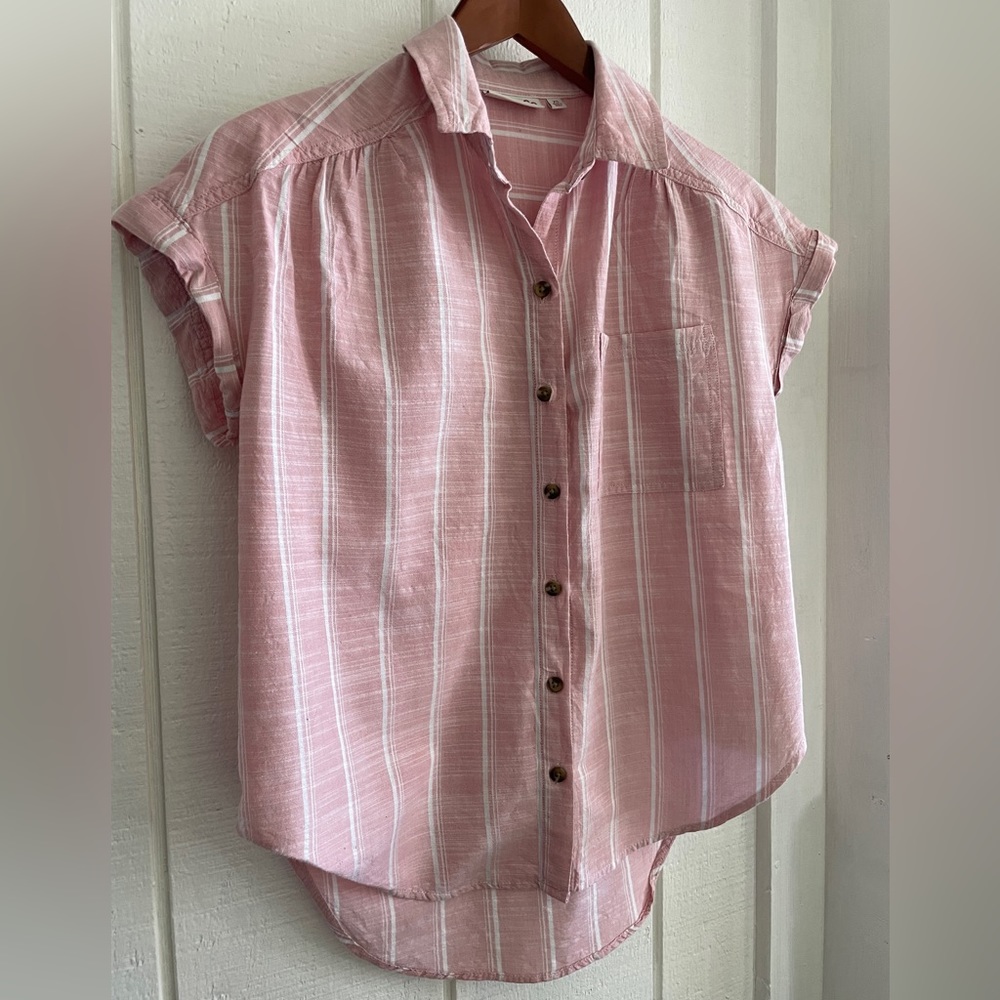 SO Pink & White Stripe Short Sleeve Button Down X-Small - Picture 2 of 5